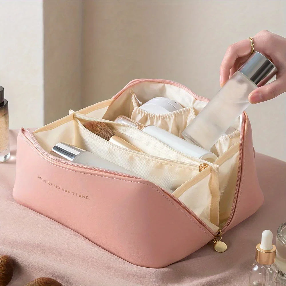 Luxury Makeup Organizer Bag – Travel-Friendly Cosmetic Storage